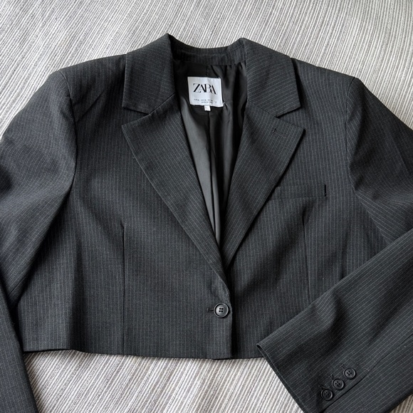 Zara Cropped Charcoal Pinstripe Blazer - Picture 4 of 6